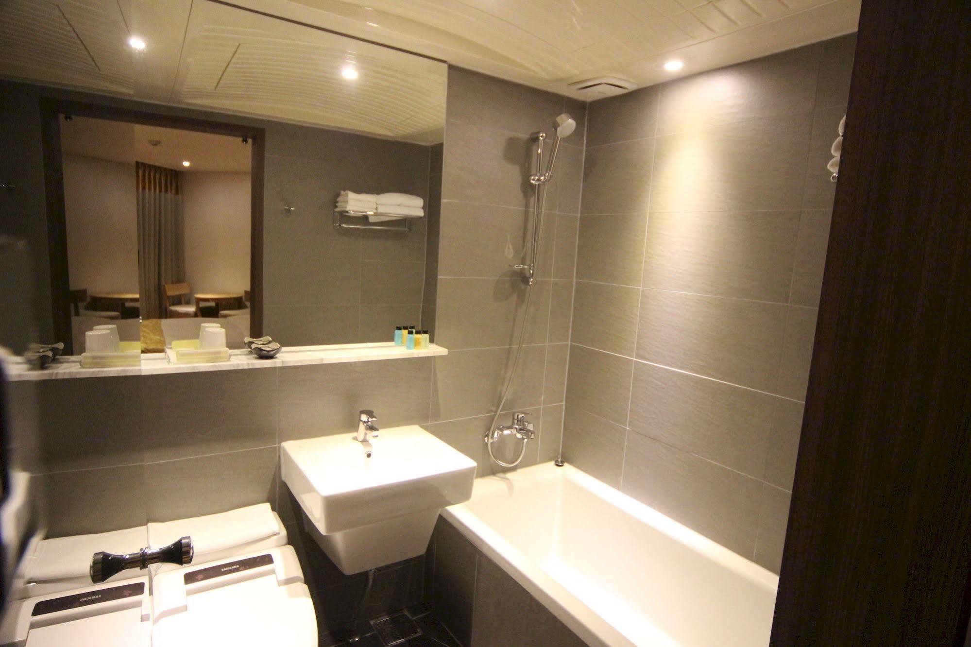 בואן Benikea Starhills Hotel מראה חיצוני תמונה